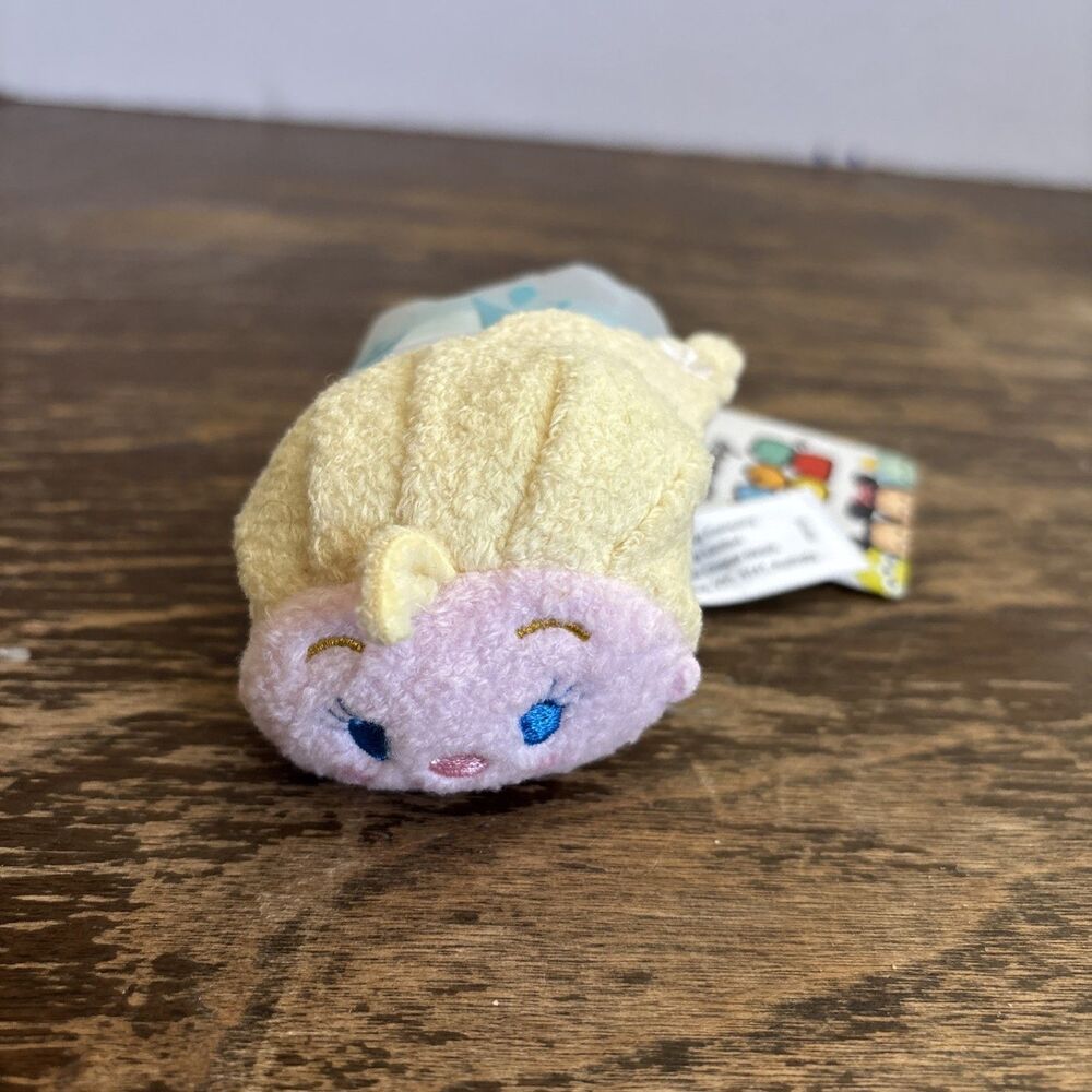 Disney Tsum Tsum Elsa Mini Plush 3.5” Frozen Soft Toy W/tag